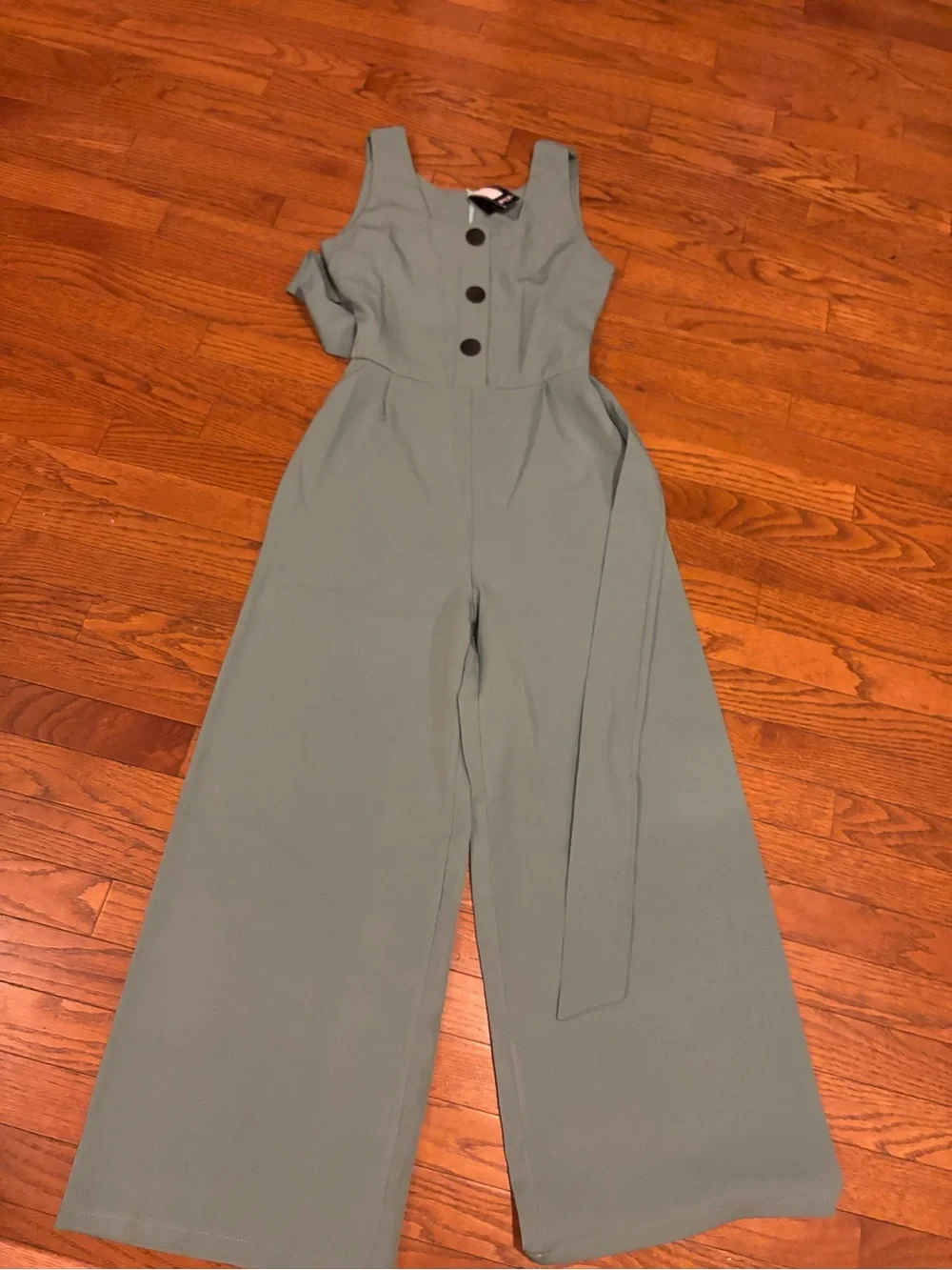Nasty gal small sage green romper nwt - Picture 2 of 6